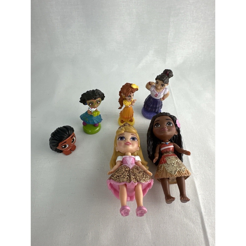 Disney Princess Mini Dolls & Figurines Lot Moana Aurora Encanto Mixed